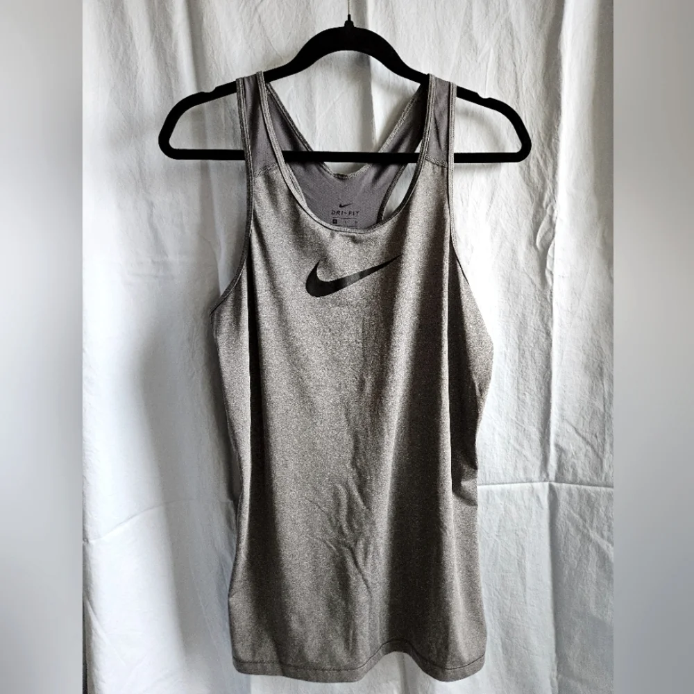 Nike Pro Dri-Fit Racerback Tank in Gray - Size XL
